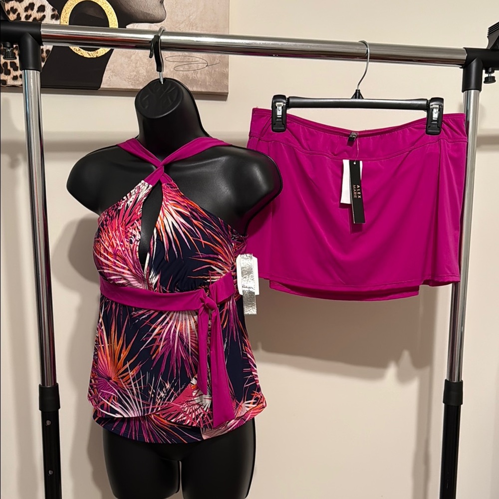 Alex Marie swim set